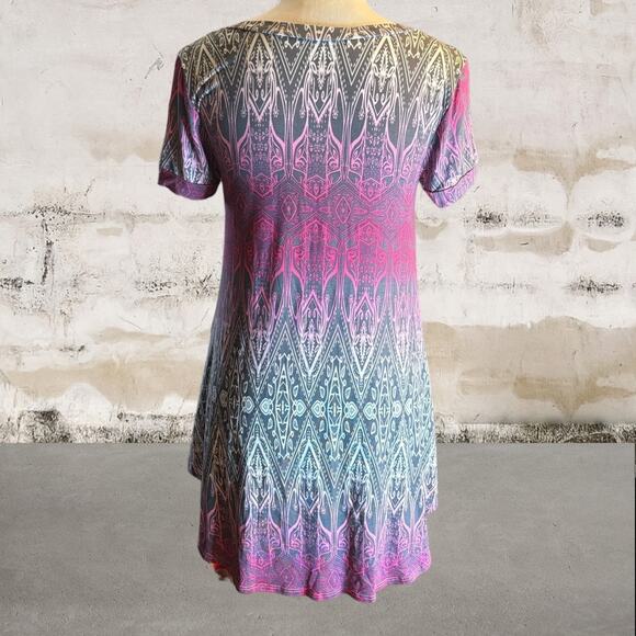 Viamor NWOT Women's Colorful V-Neck Short Sleeve Tunic Top W/Pockets-Size Small - Picture 3 of 5